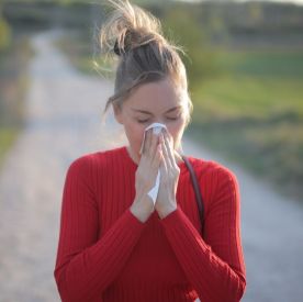 Przeziębienie latem – dlaczego dopada nas mimo wysokich temperatur?