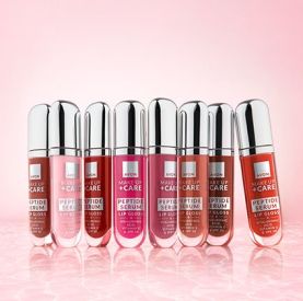 Usta pełne blasku i miękkości – odkryj nowy błyszczyk-serum z peptydami od Avon