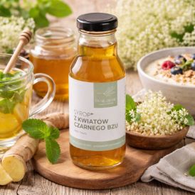 Syrop z czarnego bzu – naturalna tarcza odporności. Jak działa i dlaczego warto mieć go w kuchni?