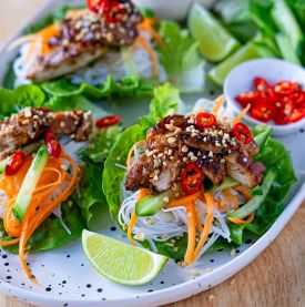 Ten kurczak w sosie hoisin podbija wiosenne kuchnie. Wystarczy kilka składników