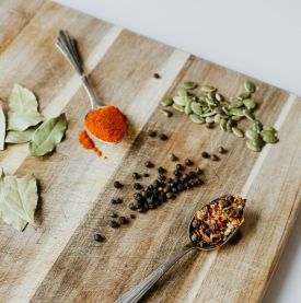 Dodaj szczyptę i poczuj różnicę – te przyprawy zmieniają zwykłe dania w kulinarne hity