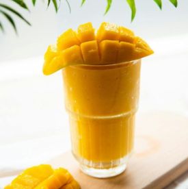 Kolorowe jedzenie: pistacja, matcha i mango – najmodniejsze smaki sezonu