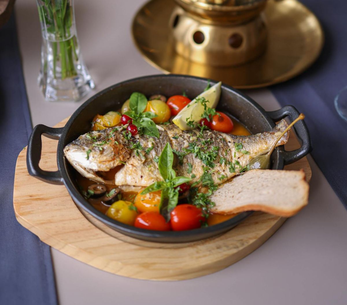 Pieczona ryba z&nbsp;warzywami