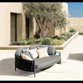 Sofy ogrodowe – wszystko, co musisz o nich wiedzieć.