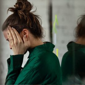 Stres z drugiej ręki – jak przejmujemy emocje innych i jak się przed nimi chronić