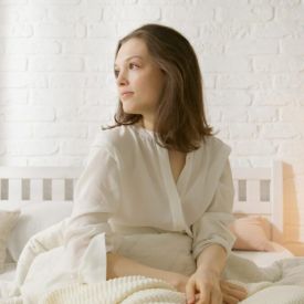 Jak pobudzić się bez porannej kawy? Sposoby, które naprawdę działają