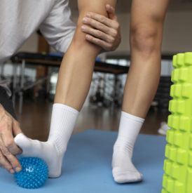 Rehabilitacja po skręceniu kostki – jak wygląda proces?