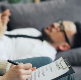 Dlaczego standardy pomocy psychologicznej mają znaczenie?