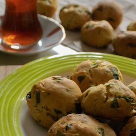 Wytrawne muffinki na śniadanie i do pracy - cztery pomysły na dodatki