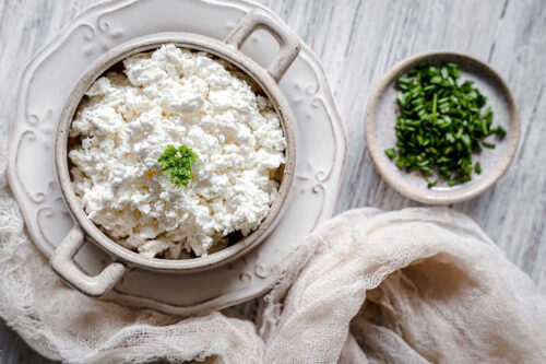 Domowy serek fromage z&nbsp;dodatkami – 14 prostych przepisów na pyszne smarowidła