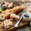Rillettes na kanapki zamiast pasty. 10 przepisów, które warto poznać