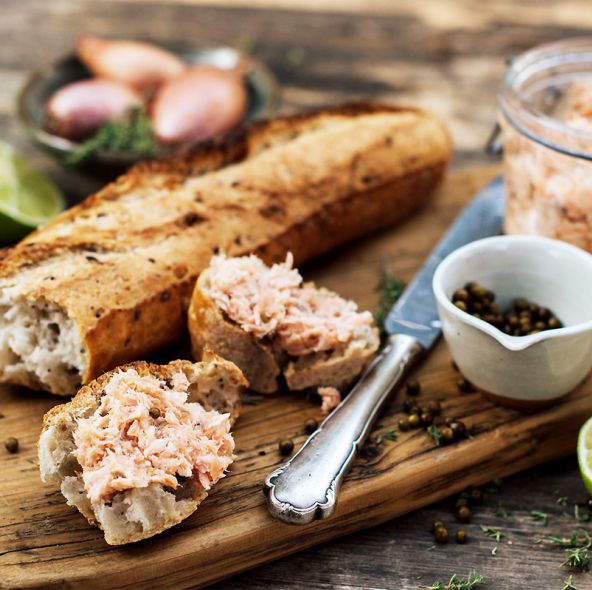 Rillettes na kanapki zamiast pasty. 10 przepisów, które warto poznać